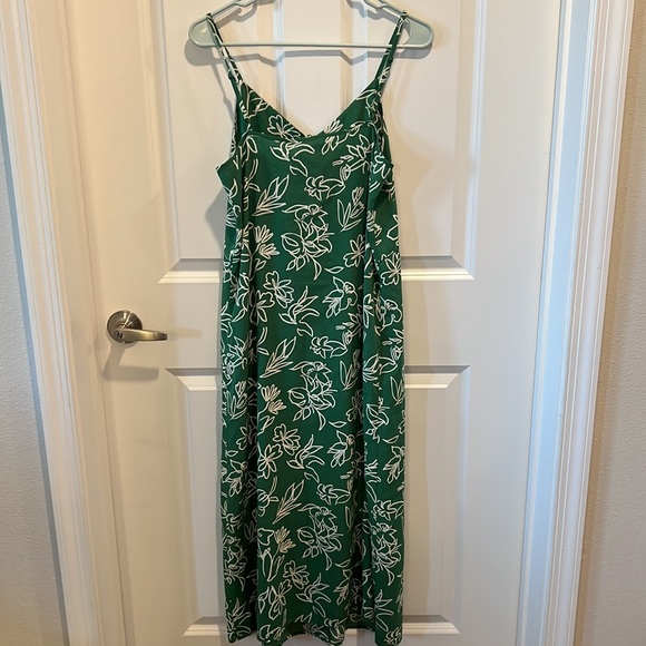 UniQlo button down camisole dress - Picture 2 of 4